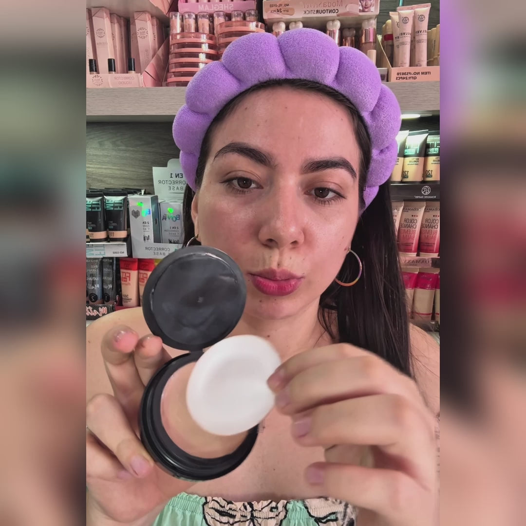 Nuestra base correctora nutre, hidrata y equilibra tu piel para un acabado suave, natural y de larga duración. 💧
Ligera, transpirable y sin sensación grasa — ideal para lucir un rostro fresco todo el día.
Tu maquillaje nunca se verá tan impecable. 💄
🔥 Pide la tuya hoy y luce una piel radiante todos los días.